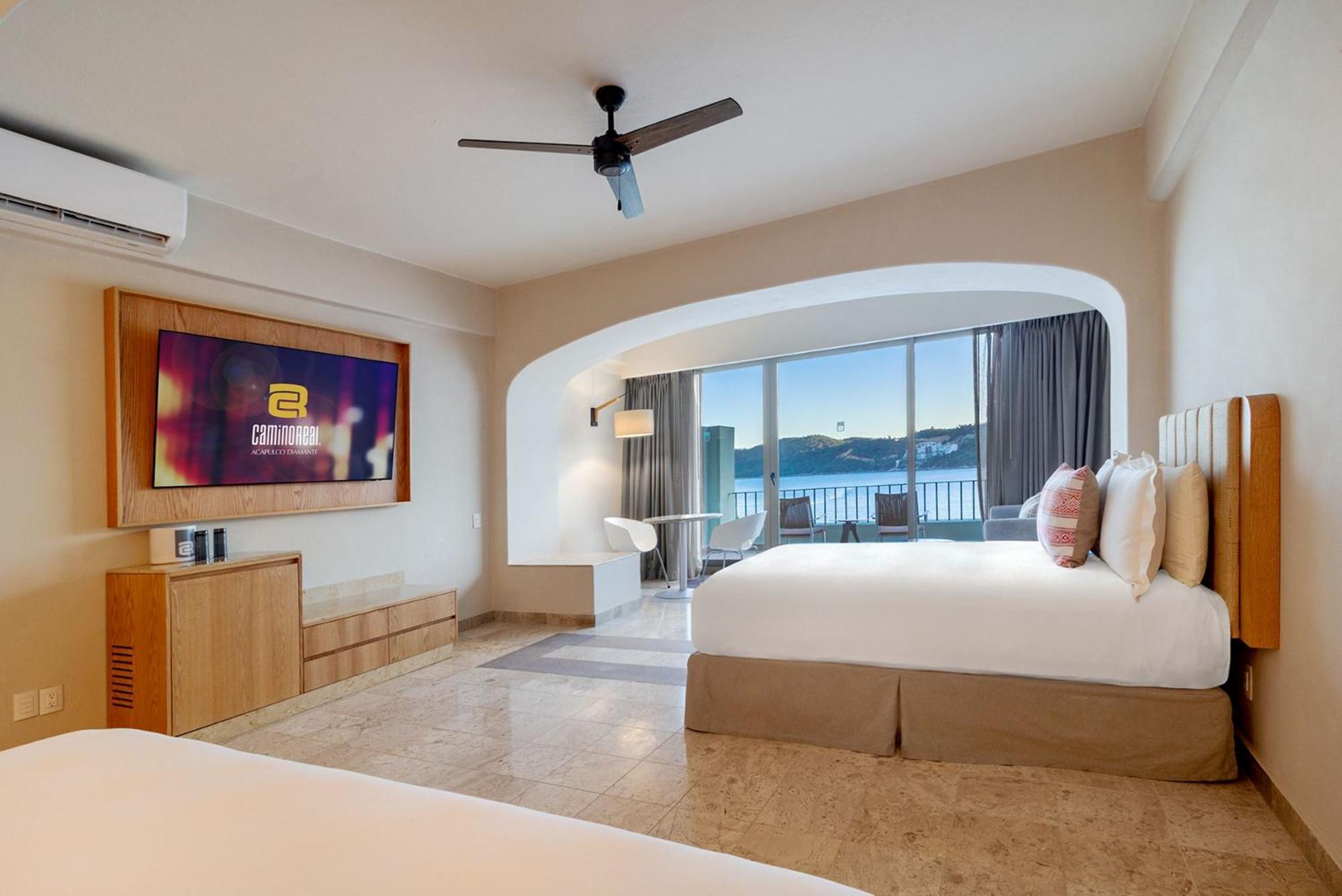 Camino Real Acapulco Diamante Hotel Eksteriør billede Deluxe Oceanfront King